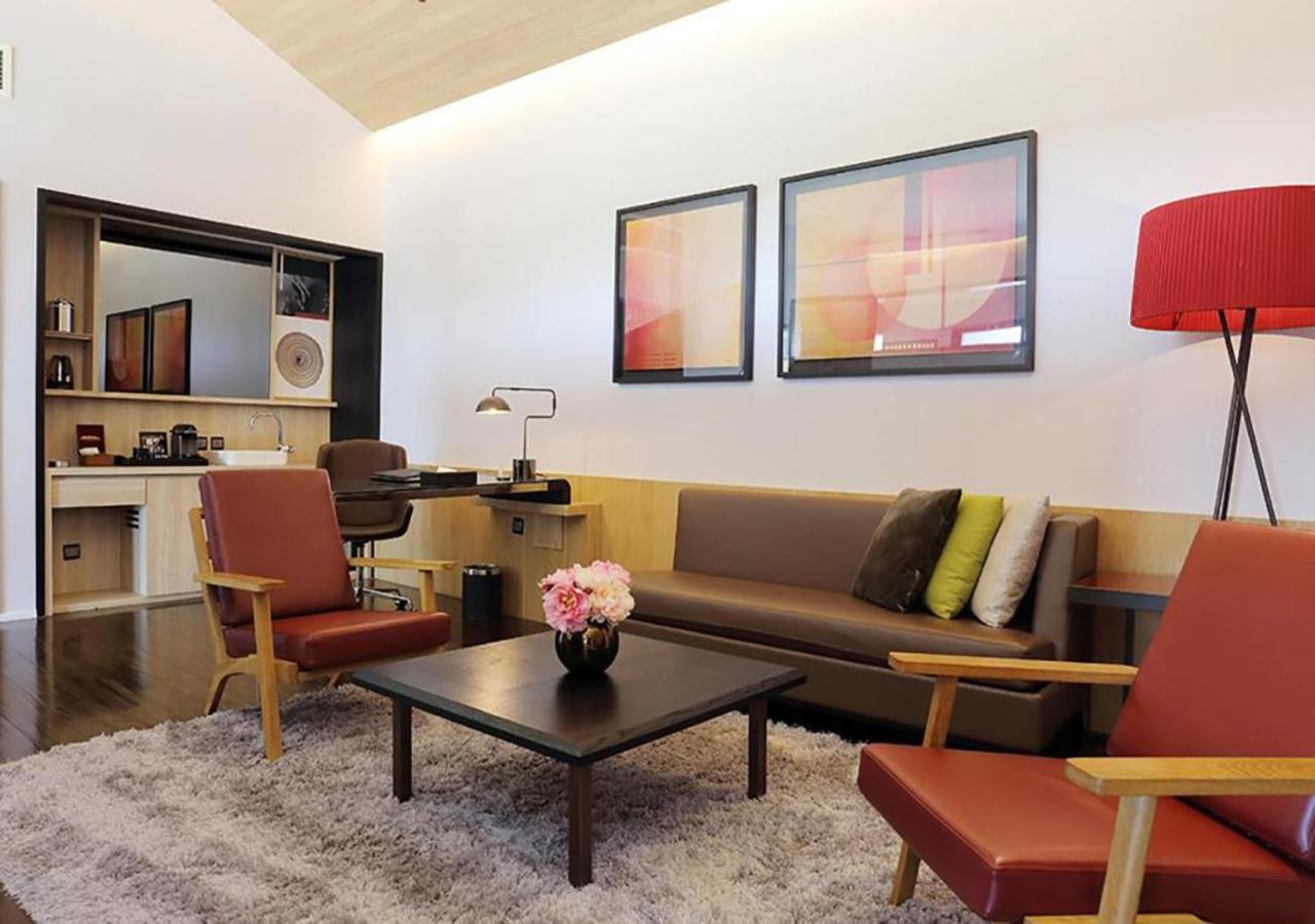 Midori Clark Hotel And Casino Clark Field Bagian luar foto