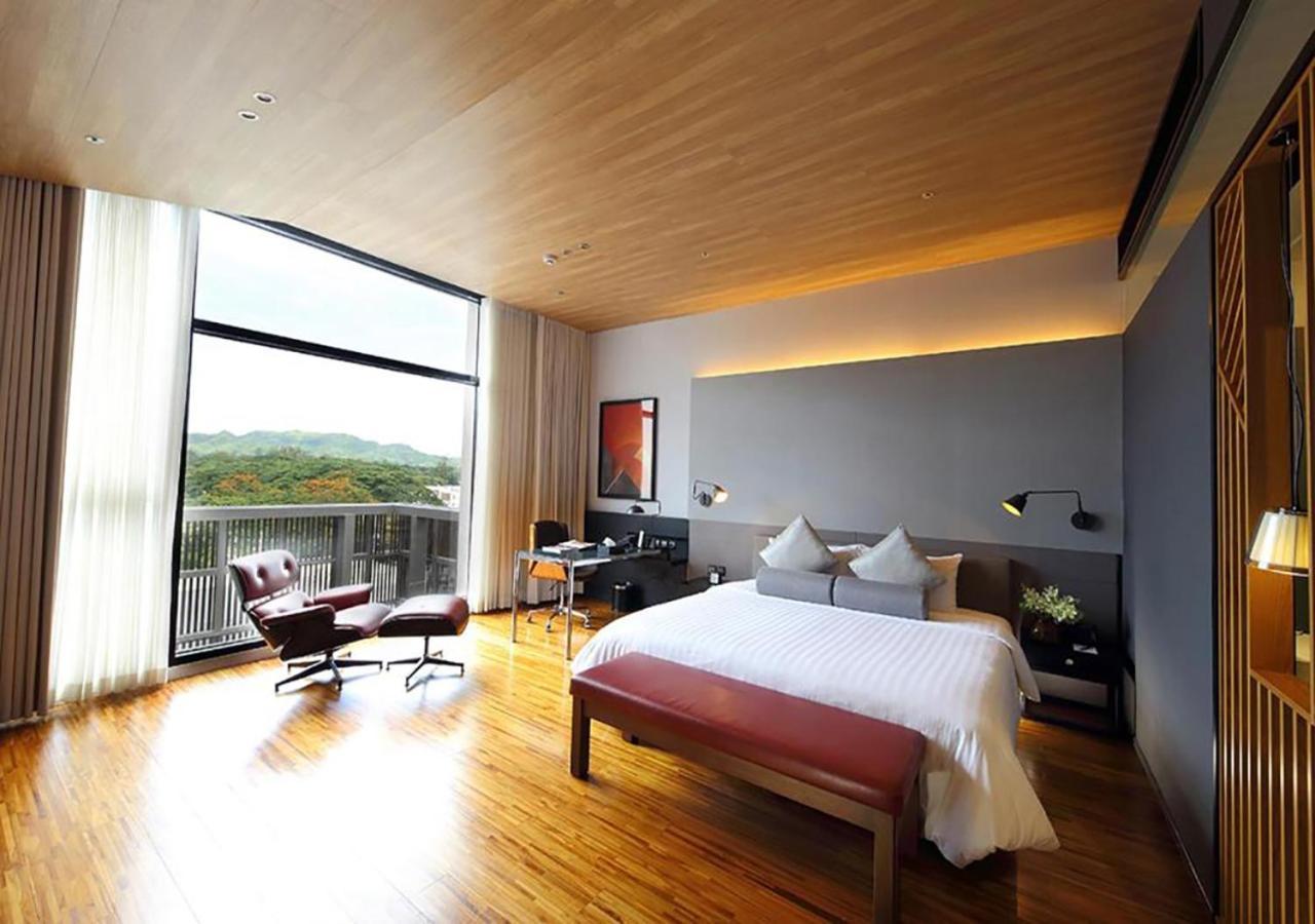 Midori Clark Hotel And Casino Clark Field Bagian luar foto