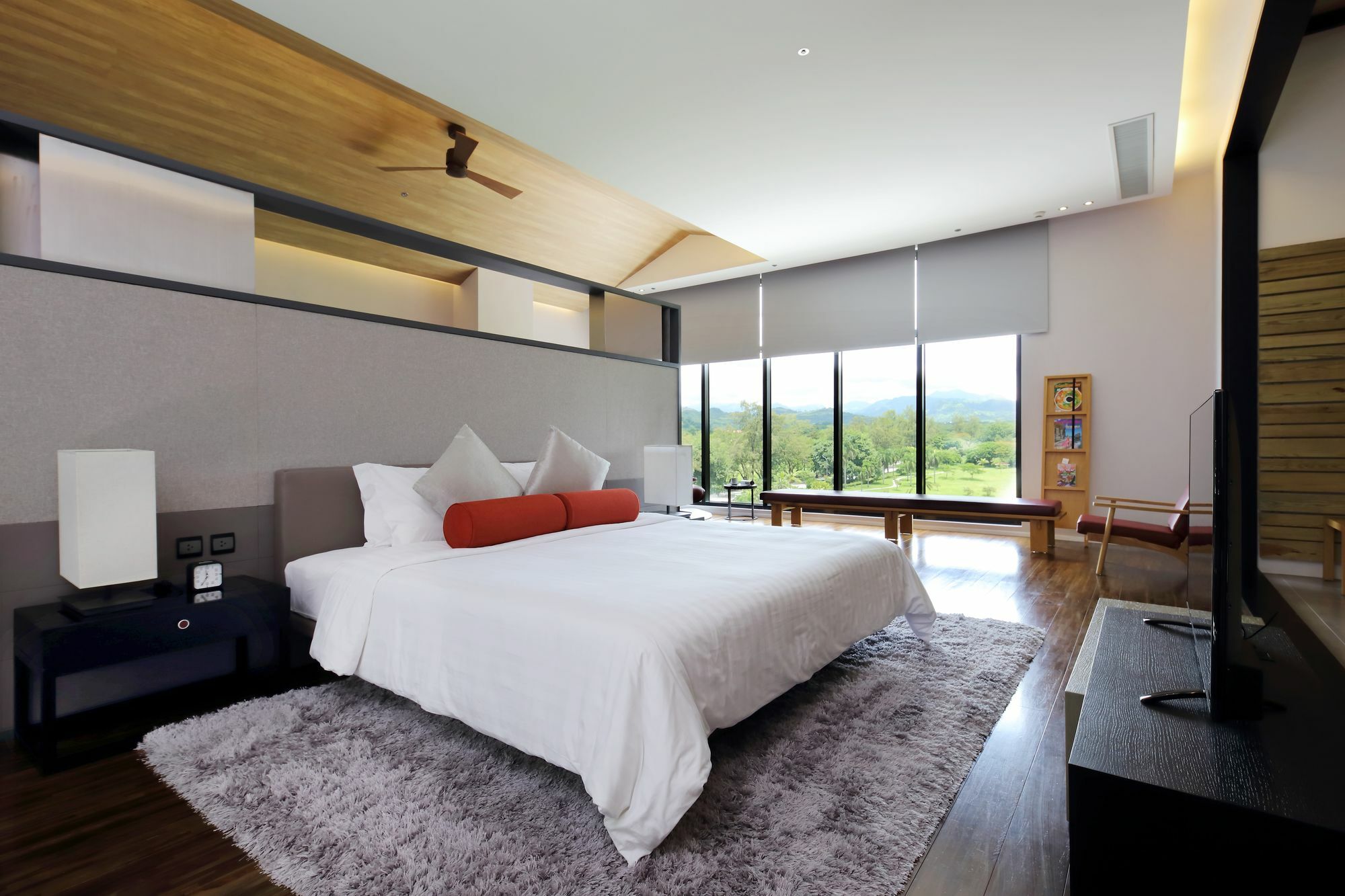 Midori Clark Hotel And Casino Clark Field Bagian luar foto